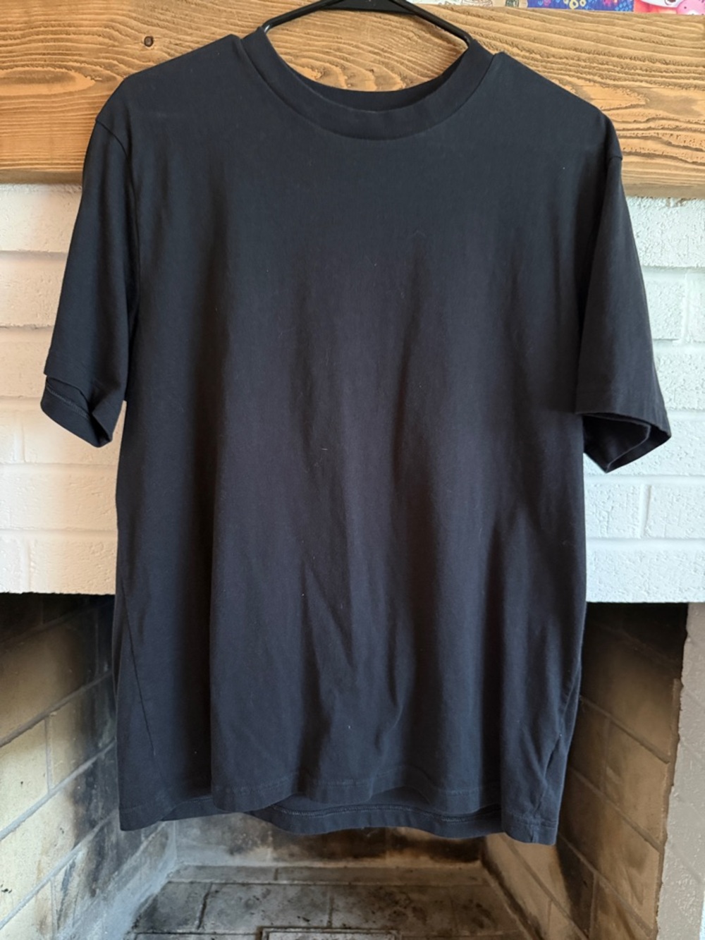 GAP Black Short Sleeve Crewneck Tee - Men's